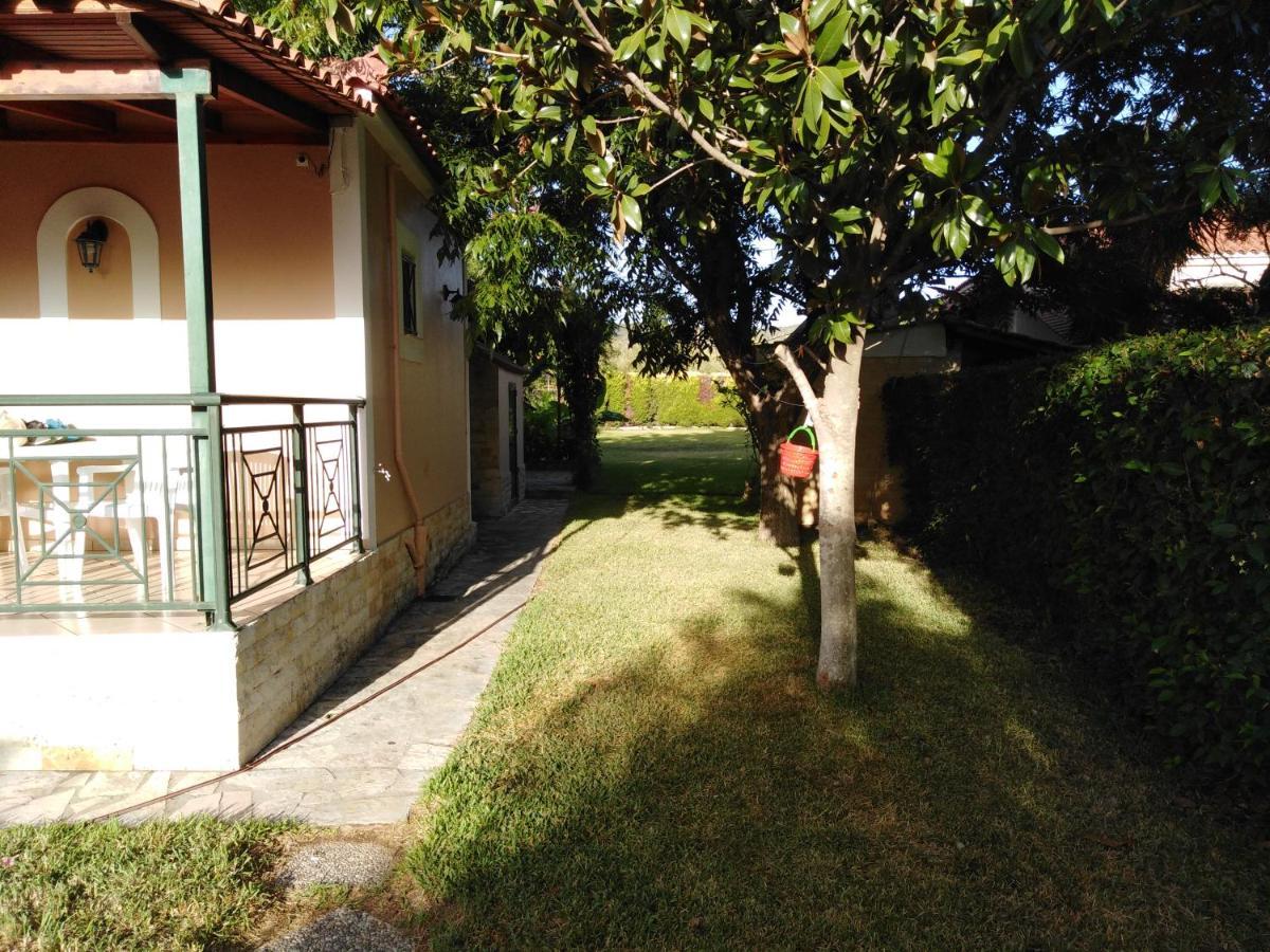Golden Sea Villa Kalamata Exterior photo