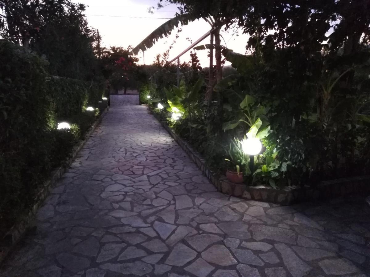 Golden Sea Villa Kalamata Exterior photo
